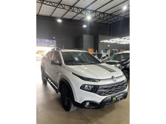 FIAT TORO 2.0 16V TURBO DIESEL FREEDOM 4WD AT9